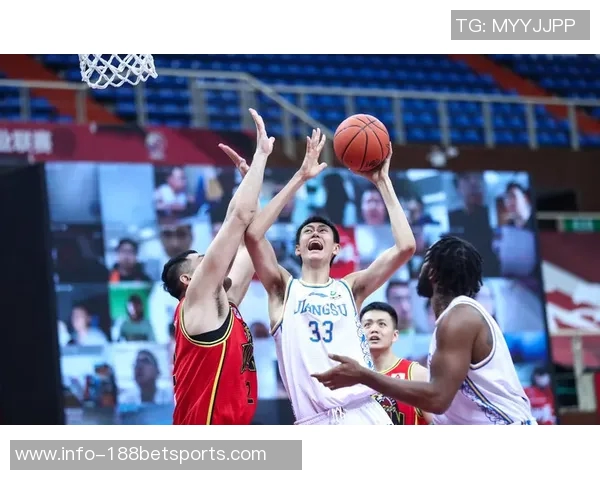 纳格尔斯曼称赞恩梅查具备顶级天赋期待其在比赛中保持稳定表现