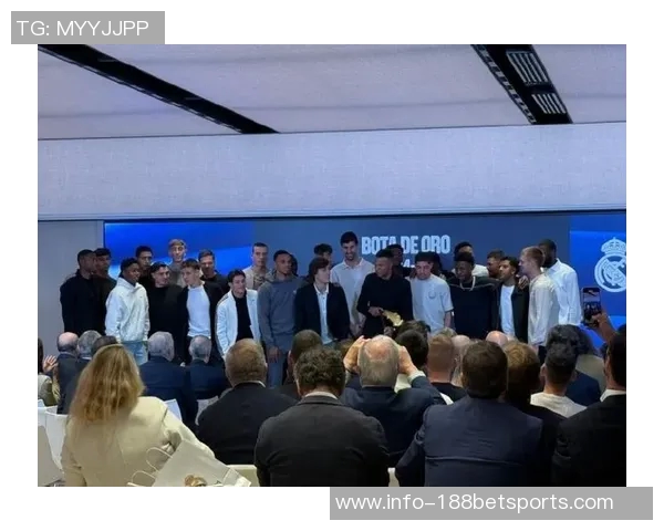 姆巴佩将于周五在伯纳乌包厢领取上赛季欧洲金靴奖盛典即将举行